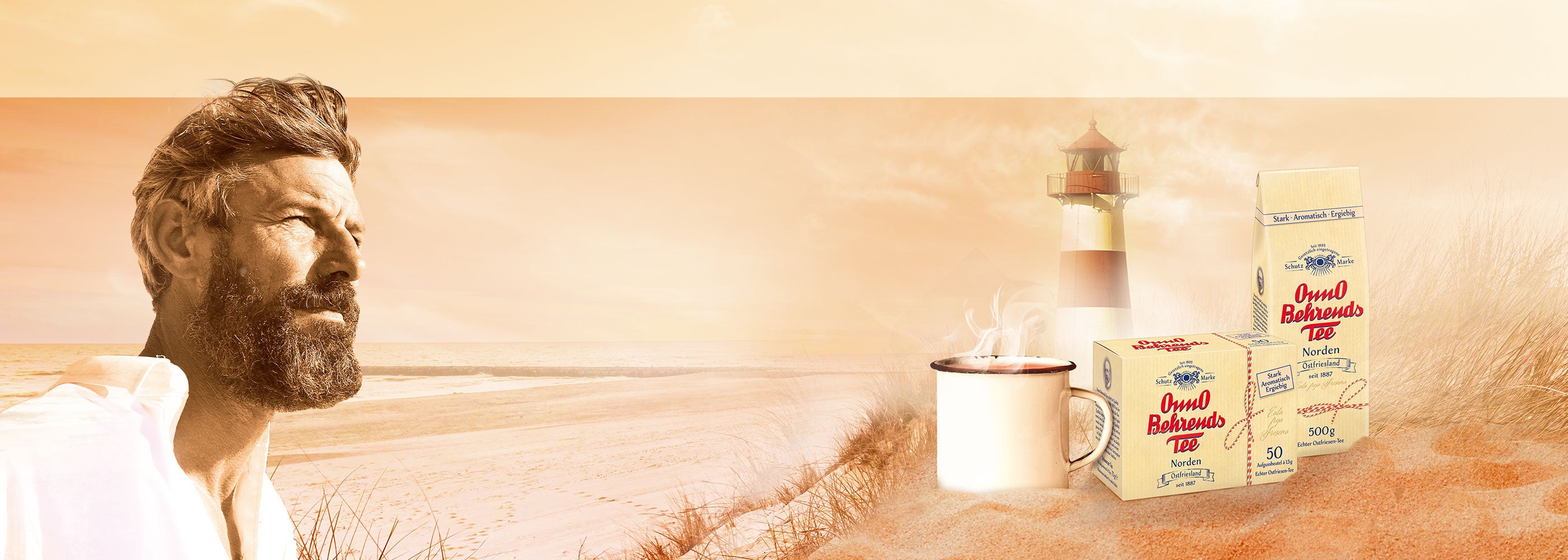 Titelbild, Mann mit charaktervollem Blick in die Ferne, im Hintergrund Onno Behrends Schwarztee in Dünenlandschaft mit Leuchtturm
